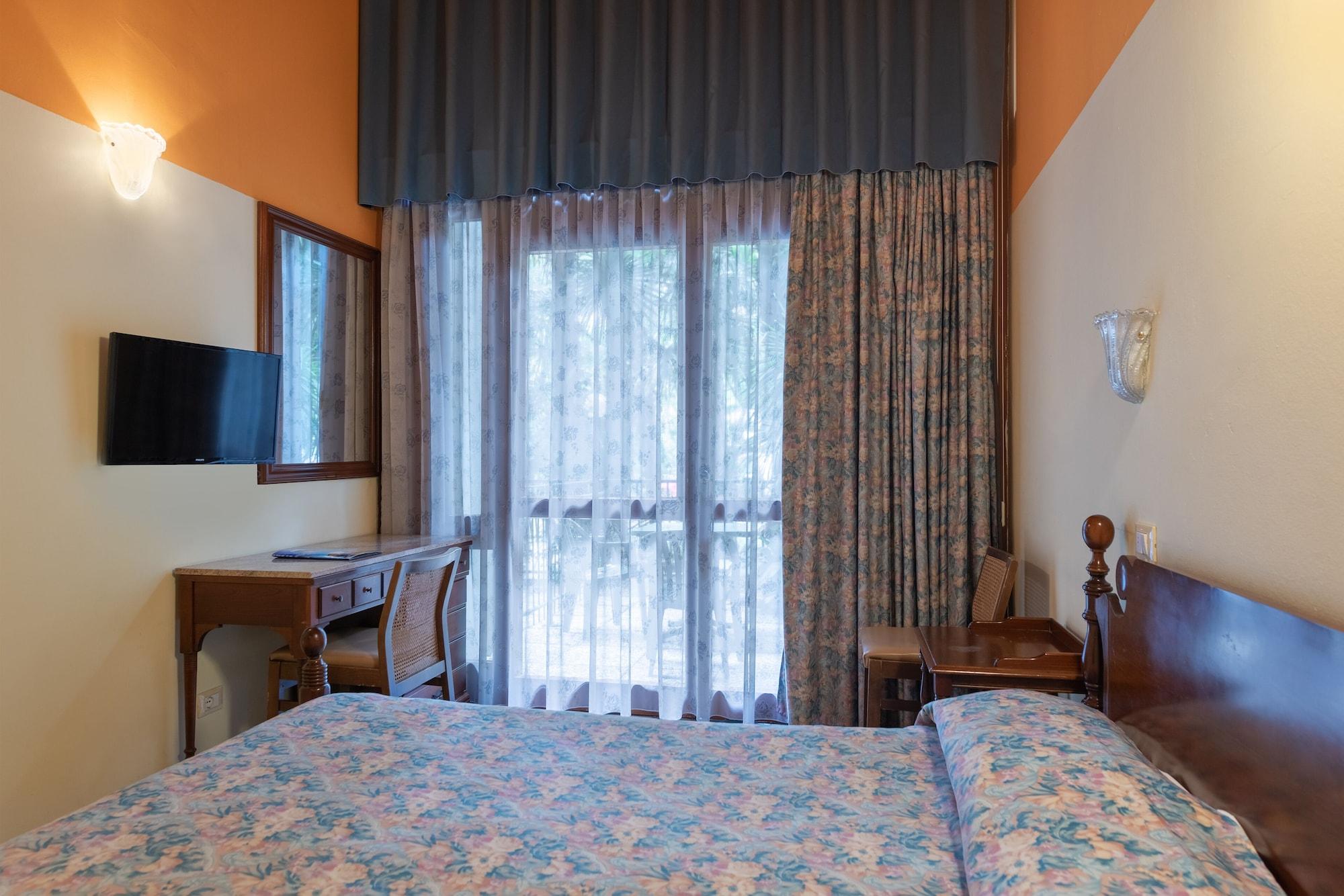 Hotel Palme & Suite ガルダ エクステリア 写真