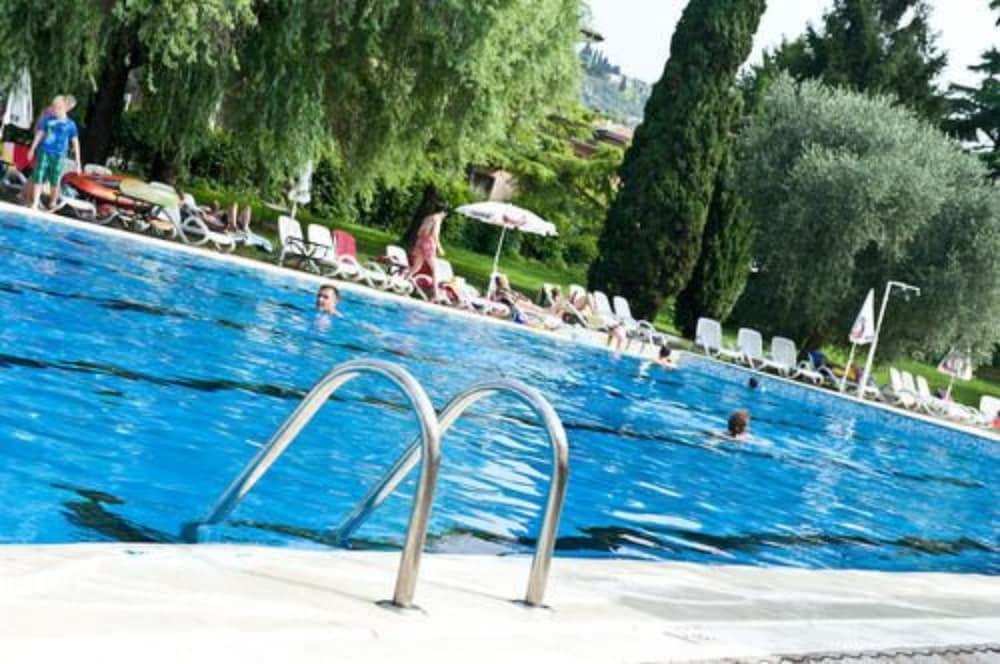 Hotel Palme & Suite ガルダ エクステリア 写真